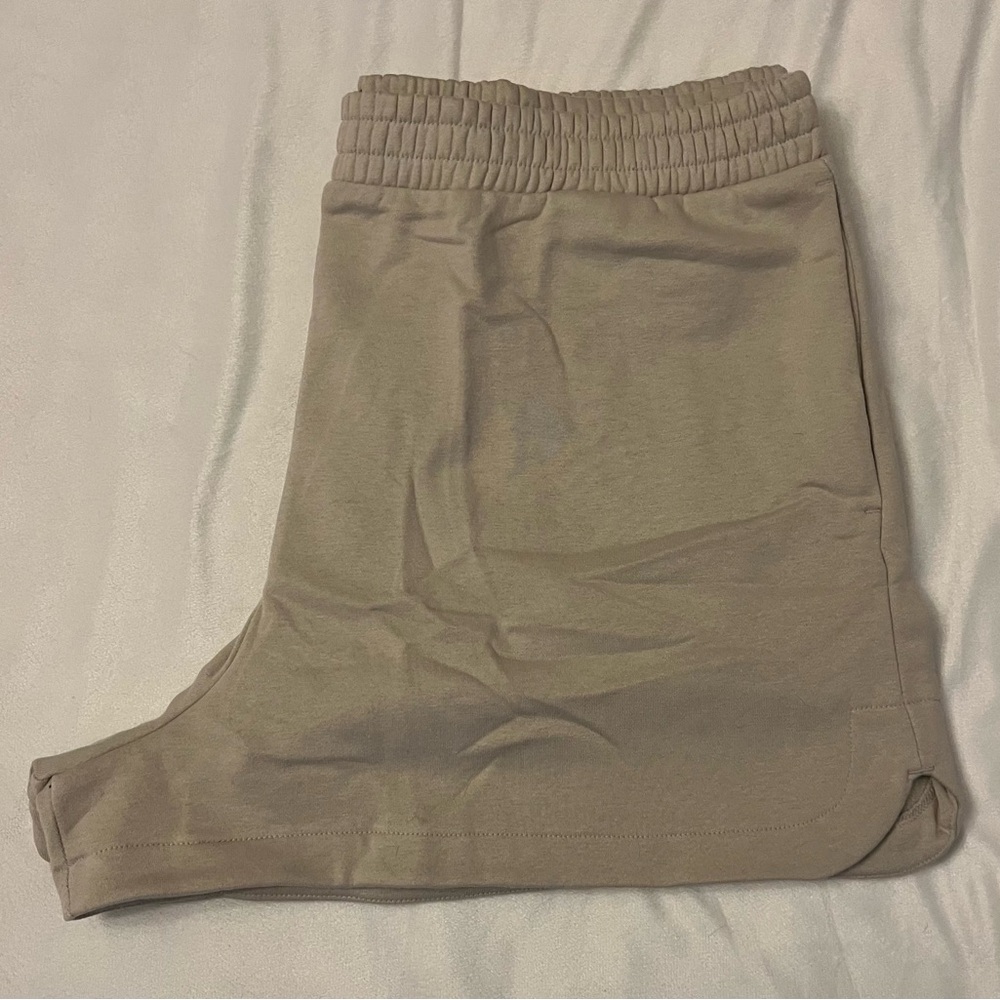 NWT XXL Gap Fleece Shorts